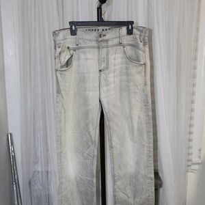 Guess Marshal Gray Wash Straight Leg Premium Denim.  Sz. 34